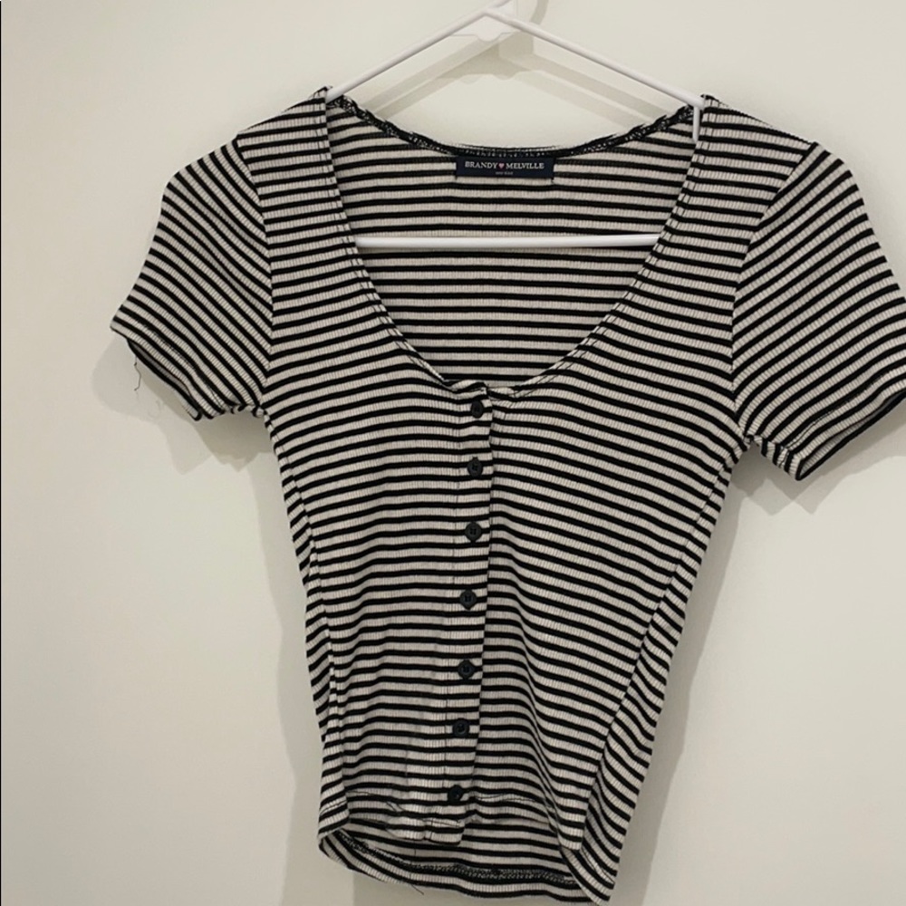 Brandy Melville shirt